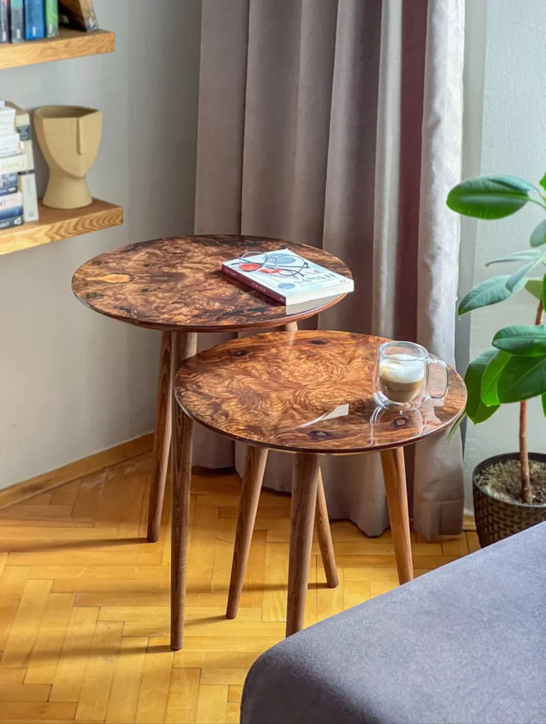 Brown - table set - Cataloug