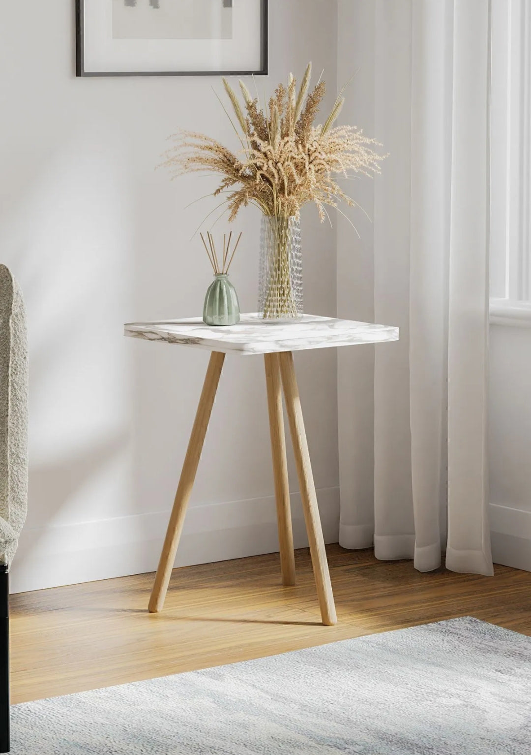 White - square side table - Cataloug