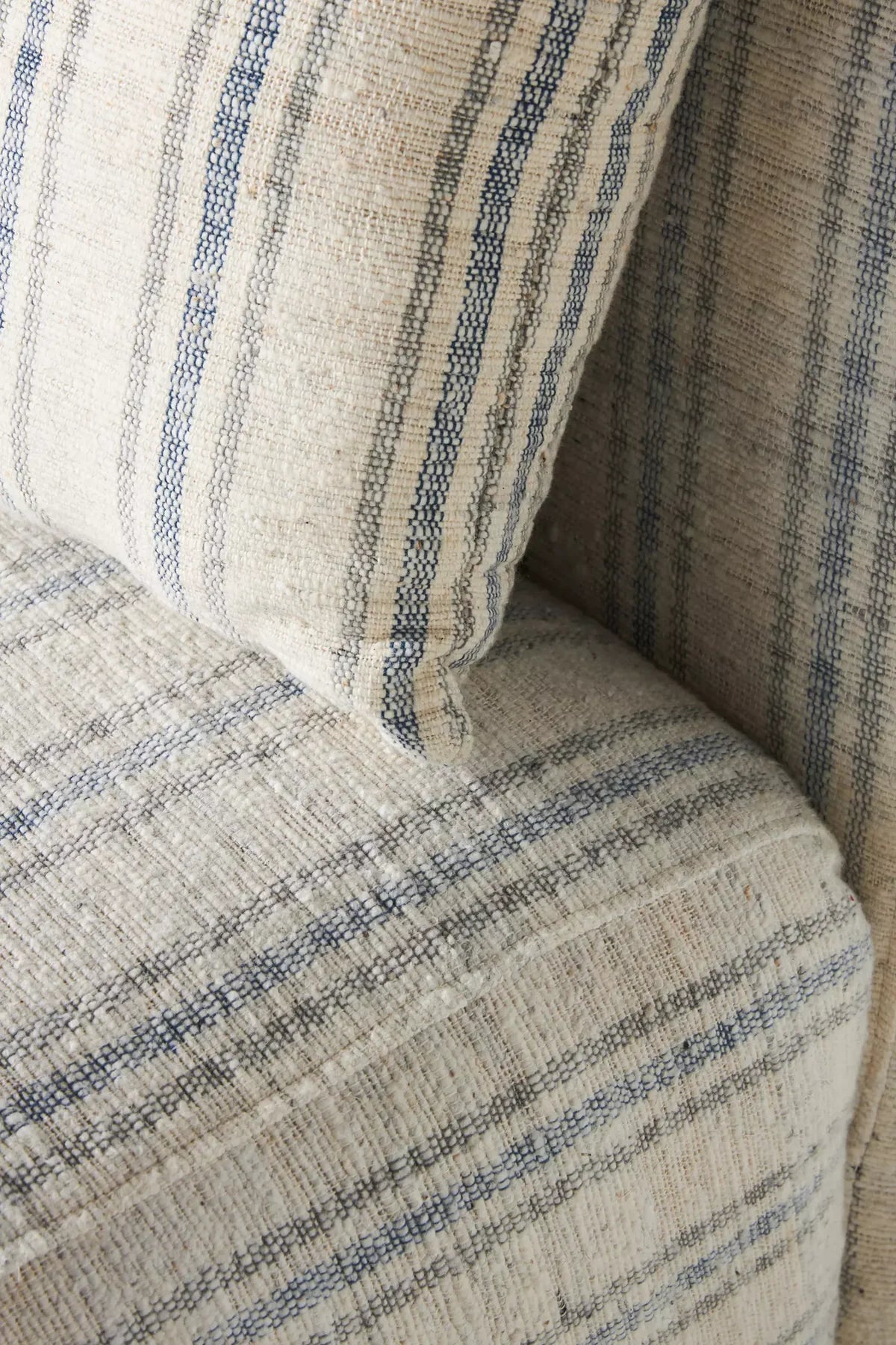 Chair - Natural Wood - Linen - Beige - 82 x 104 x 68 cm