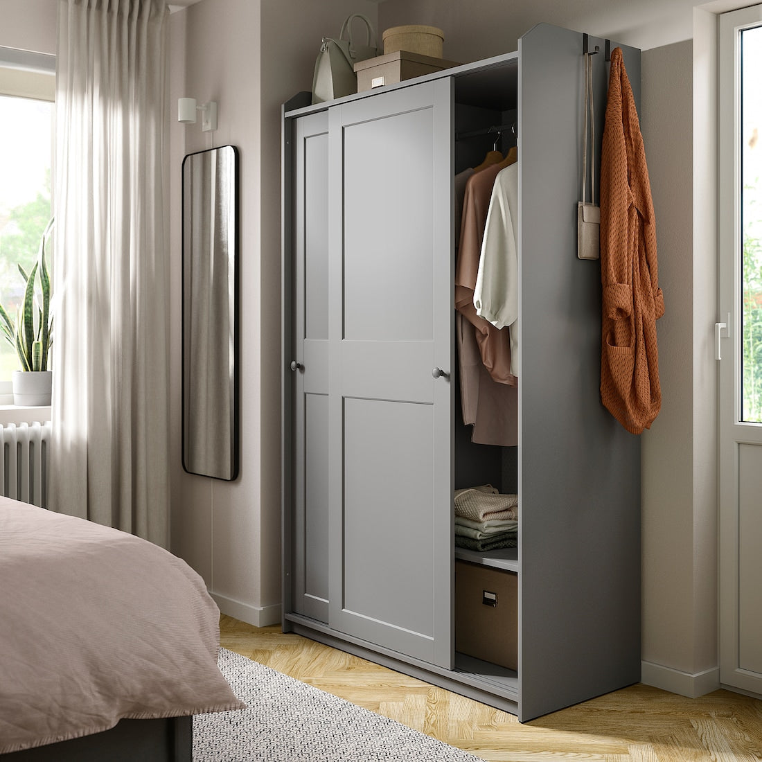 Wardrobe 199x118