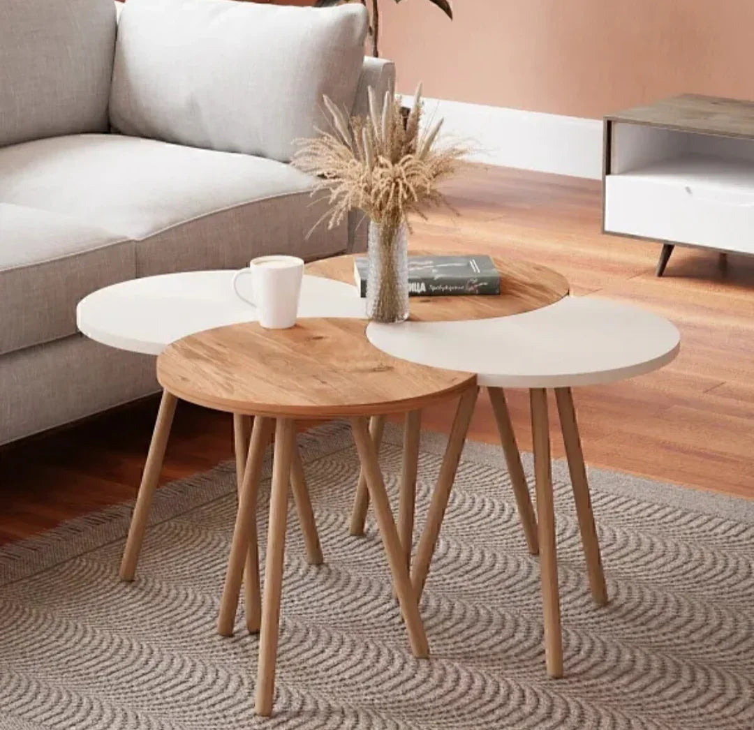 White and wooden four-seater side table set - Cataloug