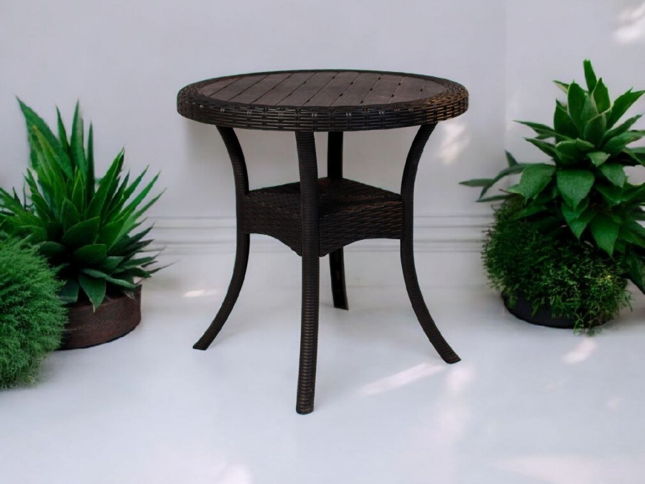 Outdoor set: 4 chairs + table - Plastic - Black