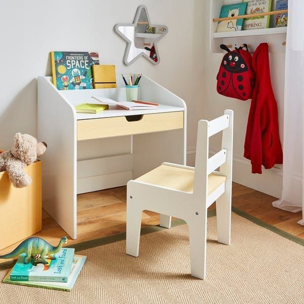 Kids Desks - Cataloug