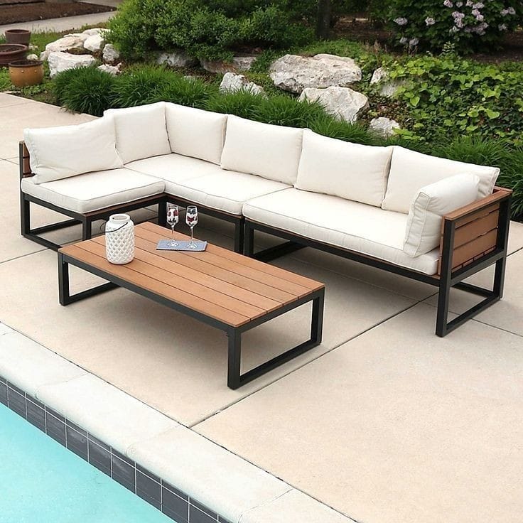 Outdoor Set - 4 Pieces - Black & White