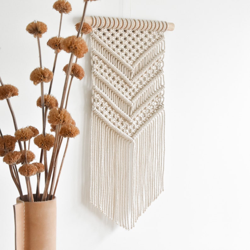  مكرمية - خشب وخيوط قطنية - ؤف وايت- 70×40 سم