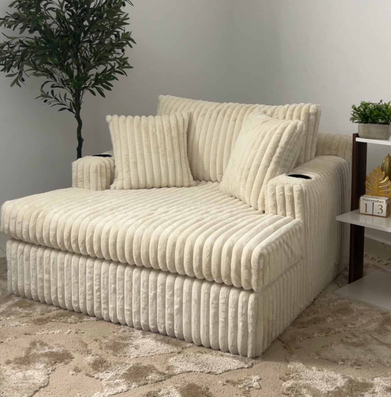 Oversize Chair - Beech Wood -Multi Fabrics - Multi color - 120x120x70 cm