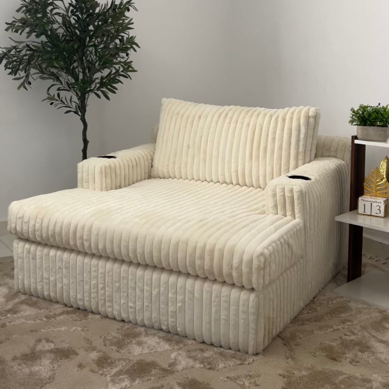 Oversize Chair - Beech Wood -Multi Fabrics - Multi color - 120x120x70 cm