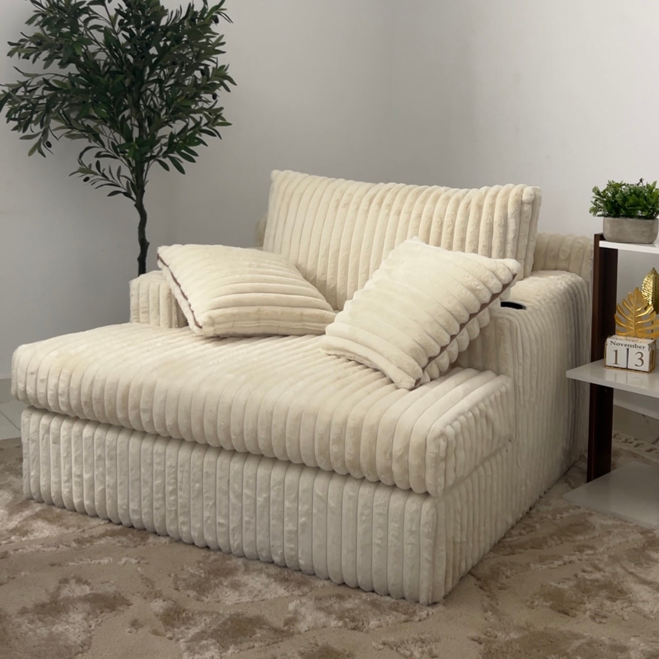 Oversize Chair - Beech Wood -Multi Fabrics - Multi color - 120x120x70 cm