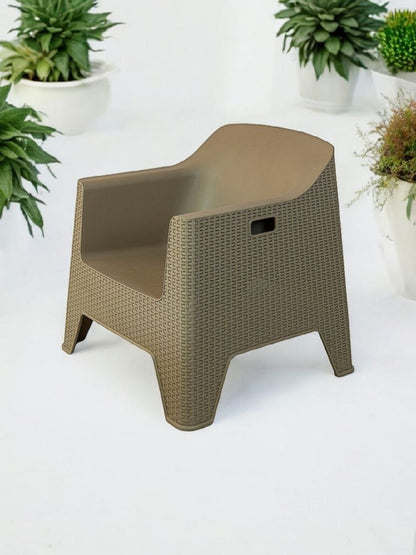 Outdoor set: 4 chairs + table - Plastic - Beige