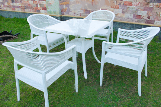 Outdoor set: 4 chairs + table - Plastic - White