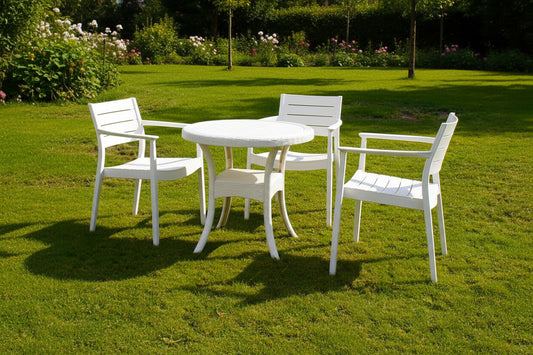 Outdoor set: 4 chairs + table - Plastic - White