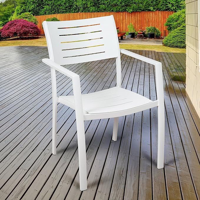 Outdoor set: 4 chairs + table - Plastic - White