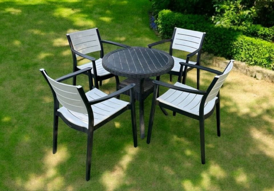 Outdoor set: 4 chairs + table - Plastic - White & Black