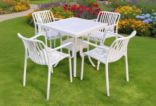 Outdoor set: 4 chairs + table - Plastic - White