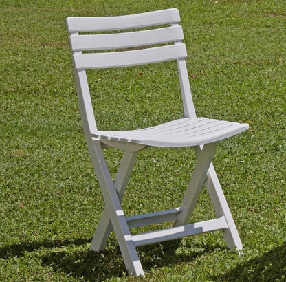 Outdoor set: 2 chairs + table - Plastic - White.