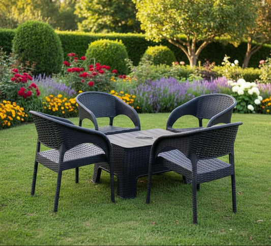 Outdoor set: 4 chairs + table - Plastic - Black