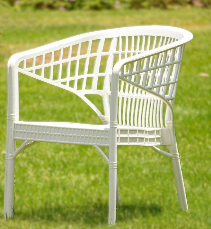 Outdoor set: 4 chairs + table - Plastic - White