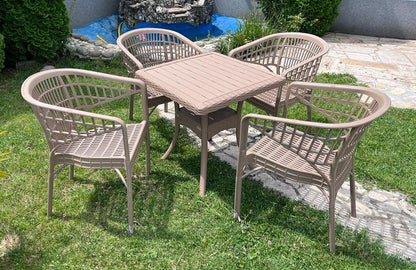 Outdoor set: 4 chairs + table - Plastic - Beige