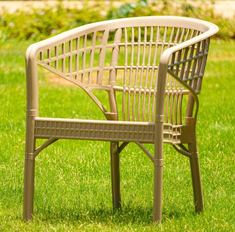 Outdoor set: 4 chairs + table - Plastic - Beige