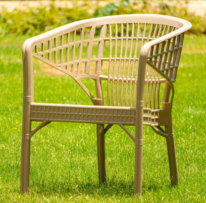 Outdoor set: 4 chairs + table - Plastic - Beige