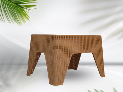 Outdoor set: 4 chairs + table - Plastic - Beige