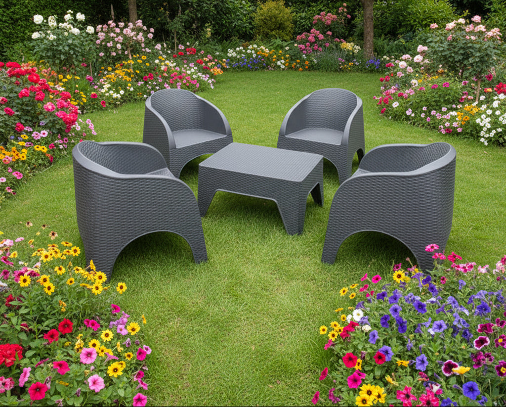 Outdoor set: 4 chairs + table - Plastic - Grey