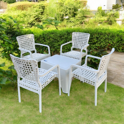 Outdoor set: 4 chairs + table - Plastic - White