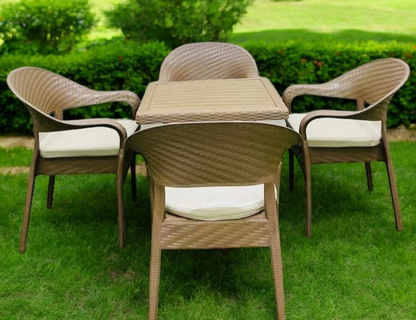 Outdoor set: 4 chairs + table - Plastic - Beige