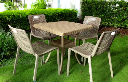 Outdoor set: 4 chairs + table - Plastic - Beige