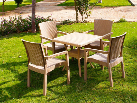 Outdoor set: 4 chairs + table - Plastic - Beige