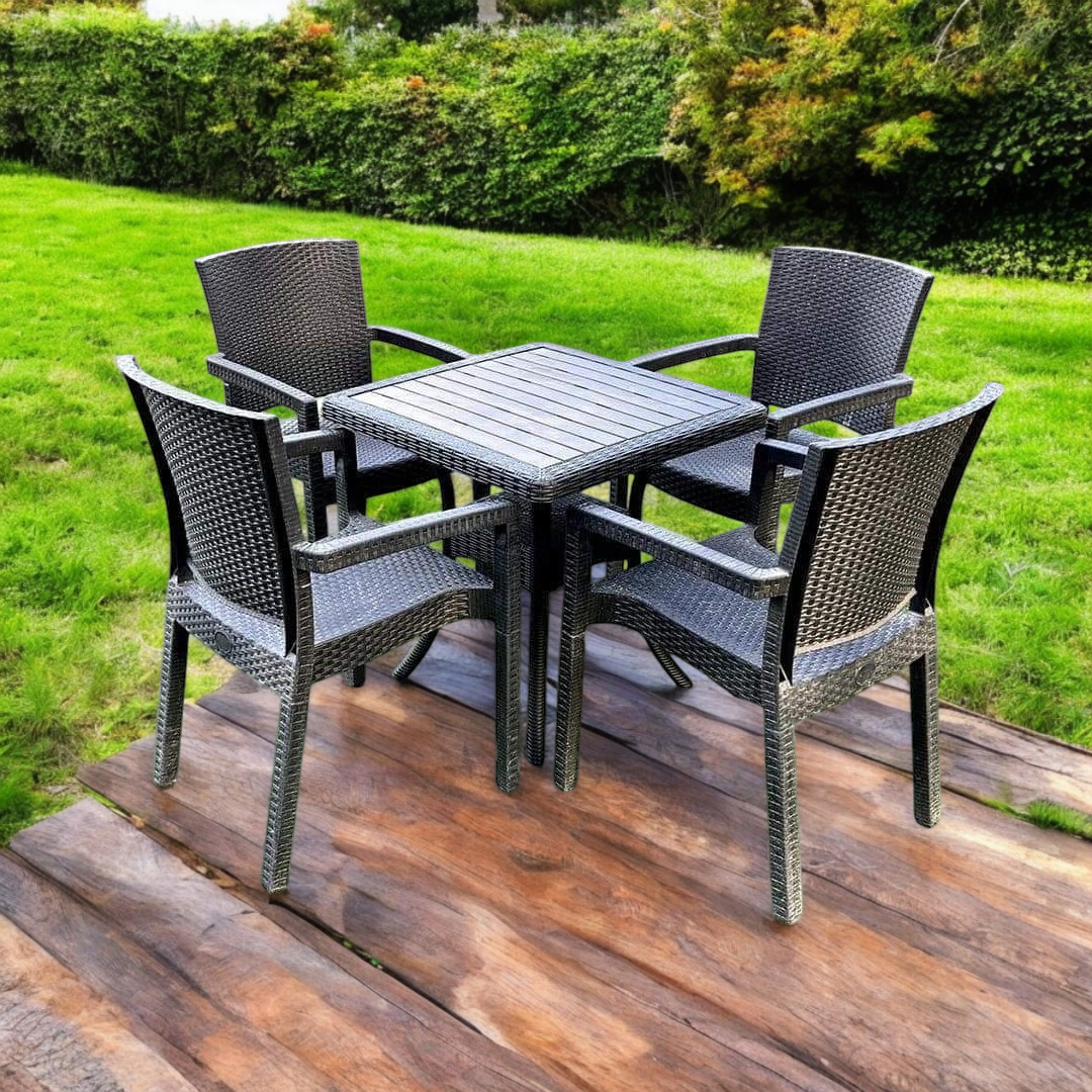 Outdoor set: 4 chairs + table - Plastic - Black