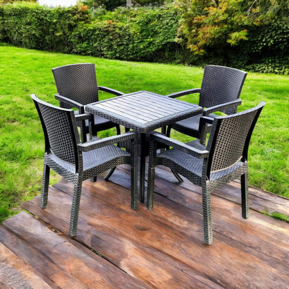 Outdoor set: 4 chairs + table - Plastic - Black