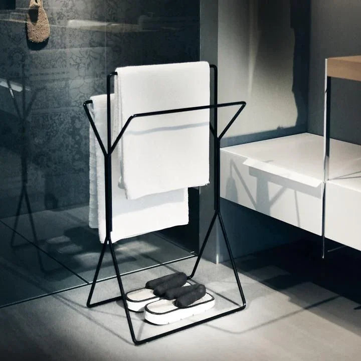 Towel Holder - Steel - Black - 80x60x30 cm - Cataloug