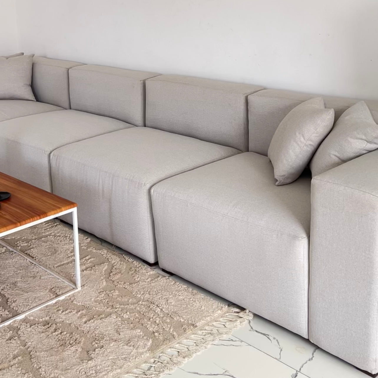 Sofa - L Shape - Beige - Natural Wood  - 400 x180x 90 cm